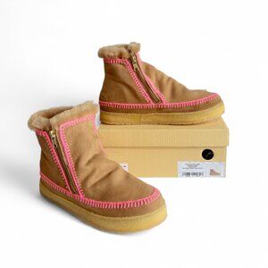 Setsu Crochet Ankle Boot Saffron Suede Neon Pink